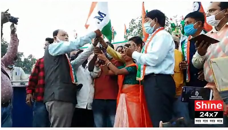 হুড়মুড়িয়ে