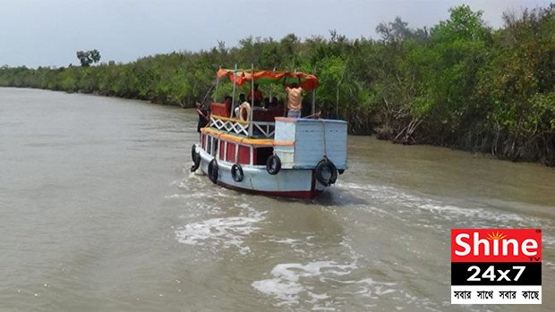 লঞ্চে
