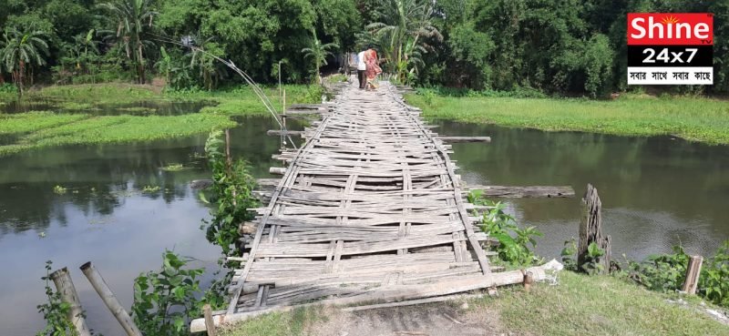 উদ্যোগে