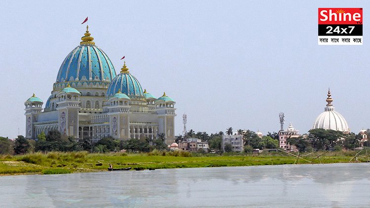 পর্যটকের
