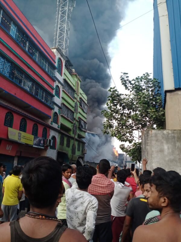 মহালয়ার দিন সকালেই হাওড়াতে বড় অগ্নিকাণ্ড